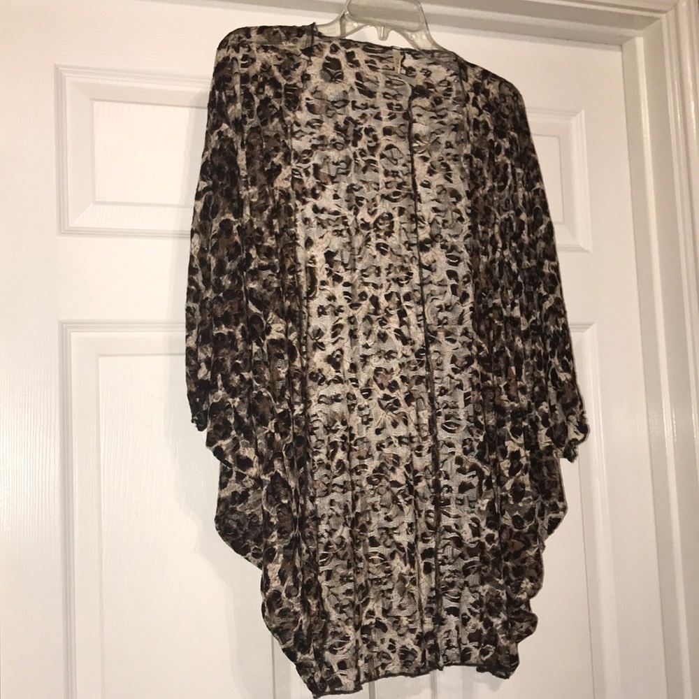 NWOT Leopard Kimono